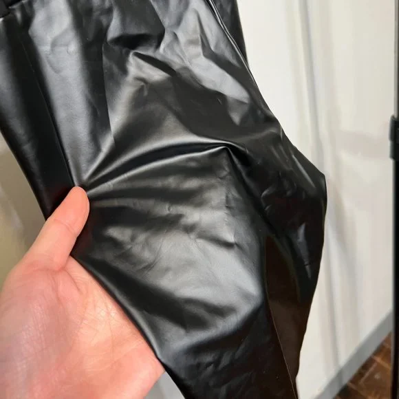 SOLD Windsor liquid look leggings - Picture 6 of 7